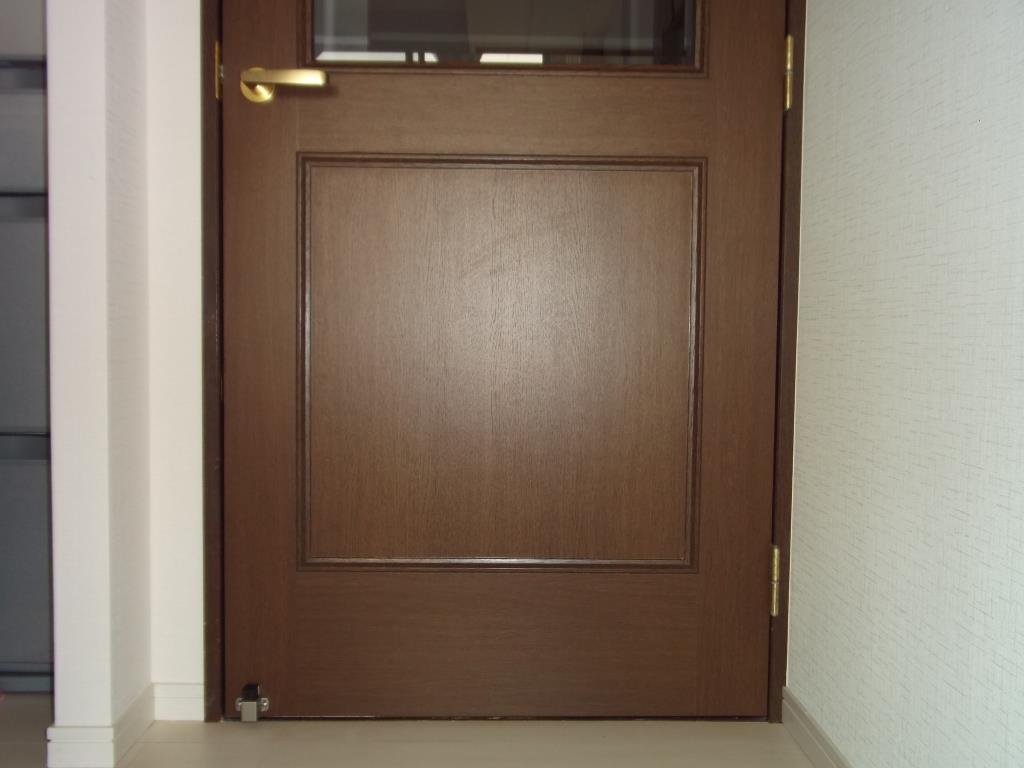 施工事例 室内ドアの補修工事 ご費用抑え目編 と ドアの木目って Well Reformリフォームblog