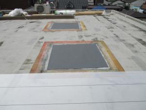 06高さ調整用防水ｼｰﾄ敷込み