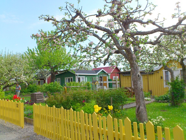 %e3%82%b9%e3%82%a6%e3%82%a7%e3%83%bc%e3%83%87%e3%83%b3%e3%80%80%e5%ba%ad