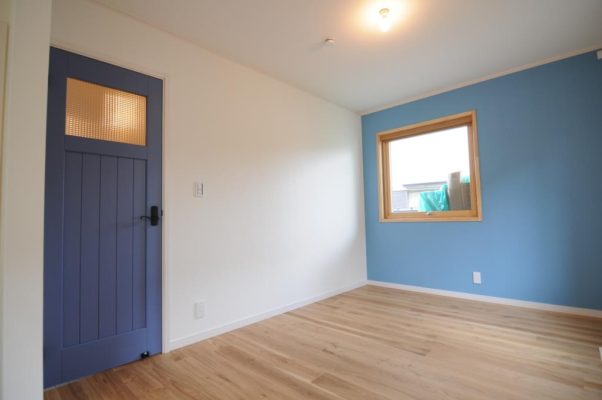 ウェルダンノーブルハウス　ウェルリフォーム　カラードア　扉　ドア　リフォーム　横浜　東京