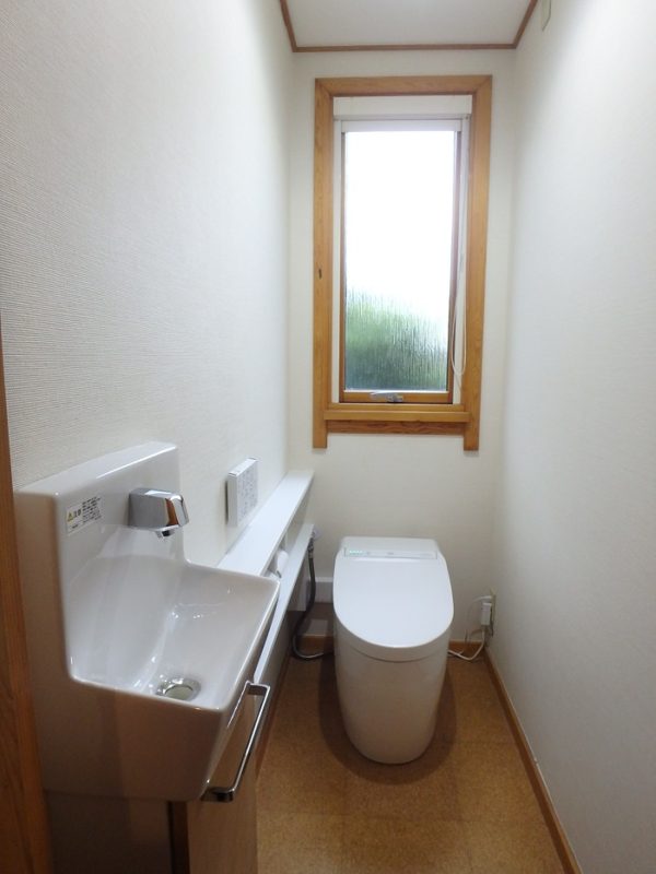 TOTO　ジューテックホーム　トイレリフォーム　トイレ交換　横浜　都筑　港北　東京　ウェルリフォーム　ピュアレスト