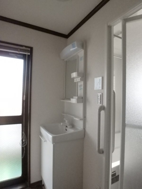 ジューテックホーム　ウェルリフォーム　洗面台　リクシル　東京　横浜　都筑　港北