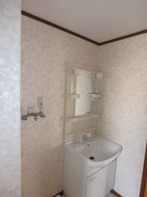 ジューテックホーム　ウェルリフォーム　マンションリフォーム　洗面　キッチン　リビング　横浜　東京　都筑　港北